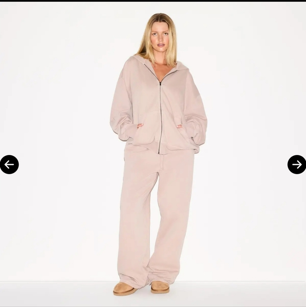 SKIMS BOYFRIEND FLEECE OVERSIZED ZIP UP HOODIE Light Fawn, Size Medium NWT
